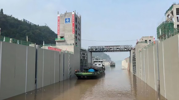 2--【项目建设】运输“使命必达”, 三期项目大件设备圆满交付.jpg 2--【项目建设】运输“使命必达”, 三期项目大件设备圆满交付.jpg
